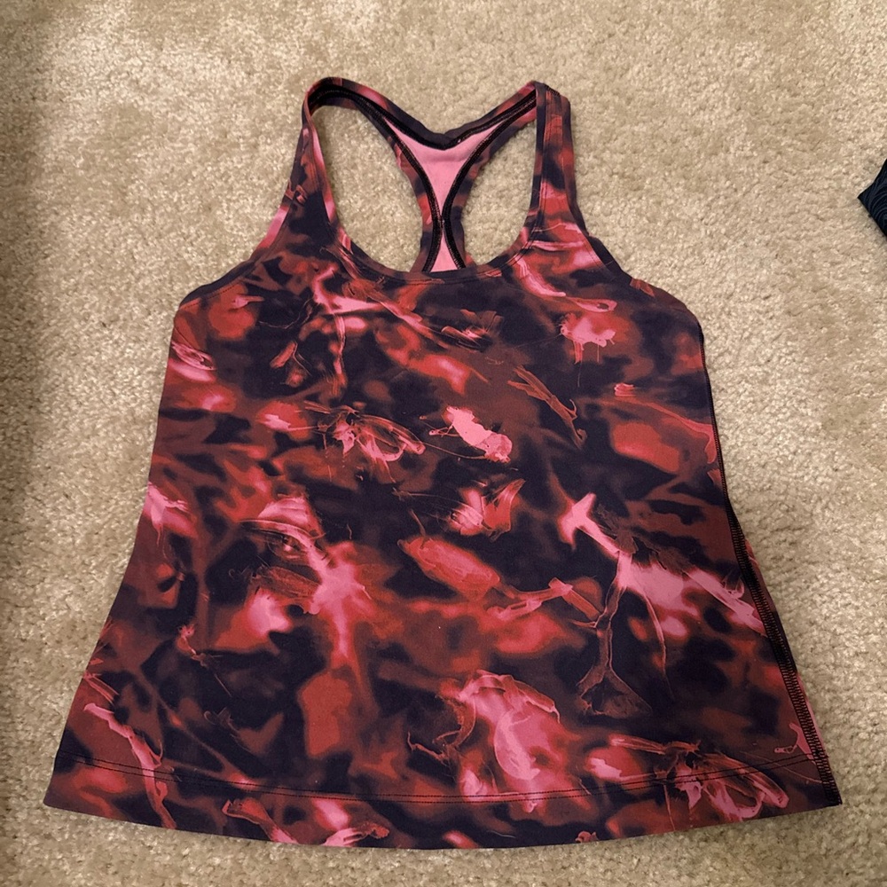 Lululemon Athletica Red and Black Patterned Tank Top